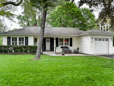 821 Cedar Ln, Northbrook, IL, 60062