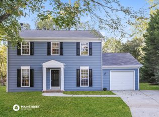 8732 Brampton Dr, Charlotte, NC 28215