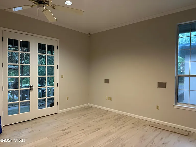 216 Sundial St — Photo 46