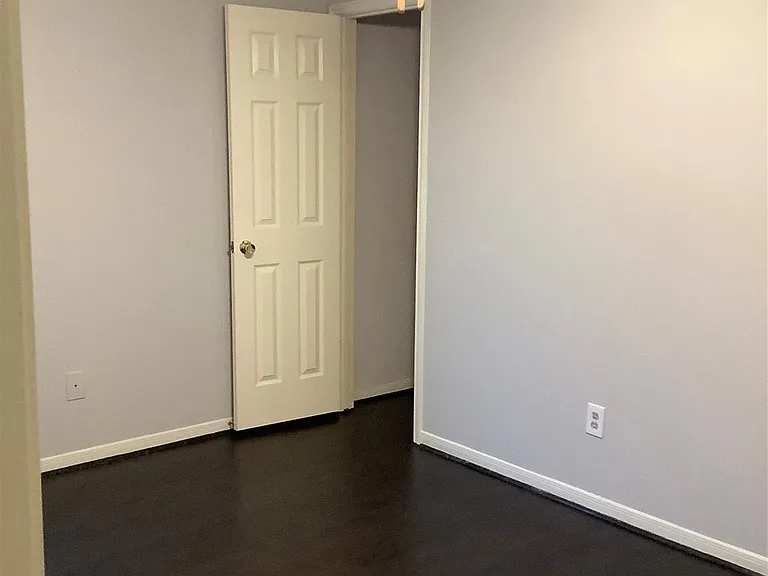 18215 Major Glen Cir — Photo 15