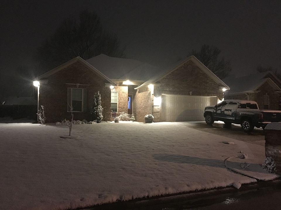 2nd image of 447 Silverstone Dr