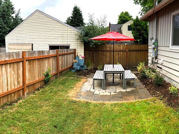 3rd image of 9622 SE 41st Ave