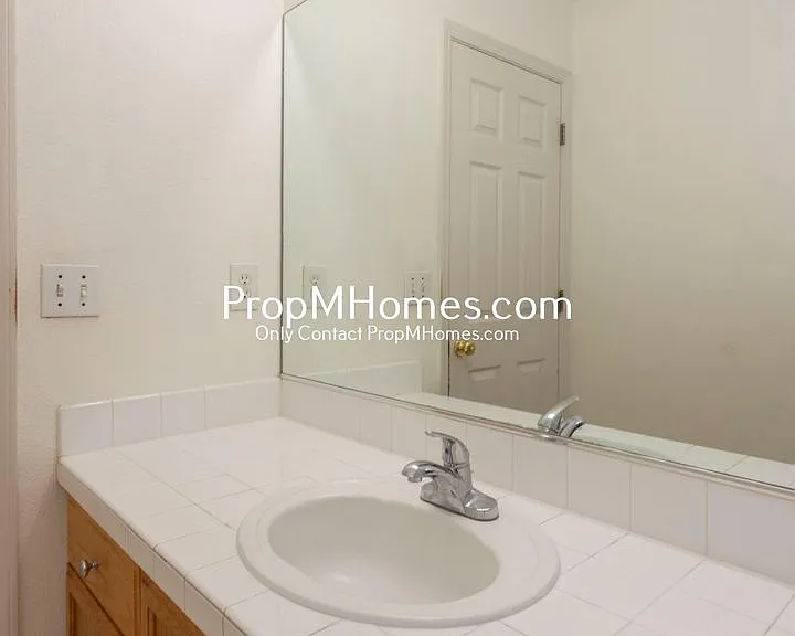 6582 NW Connery Ter — Photo 20