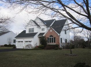 1 Aaron Dr, Millington, NJ 07946