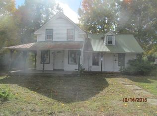1013 E River Dr, Lake Luzerne, NY 12846