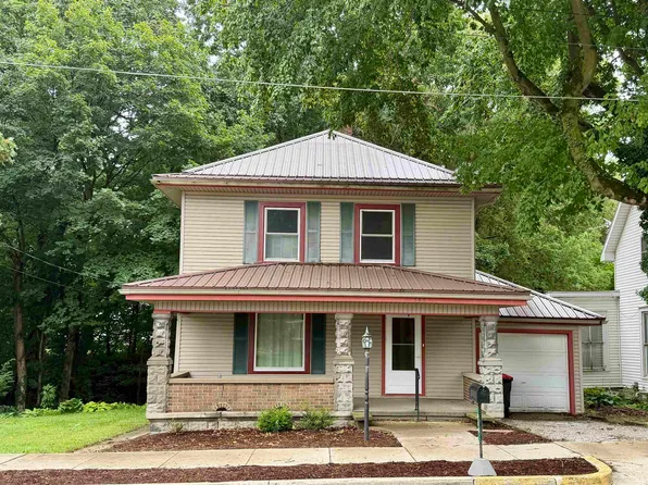 586 E Main St, Camden, IN 46917