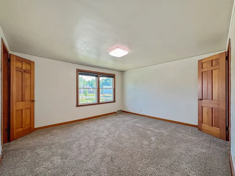 2141 Sunset Dr — Photo 11