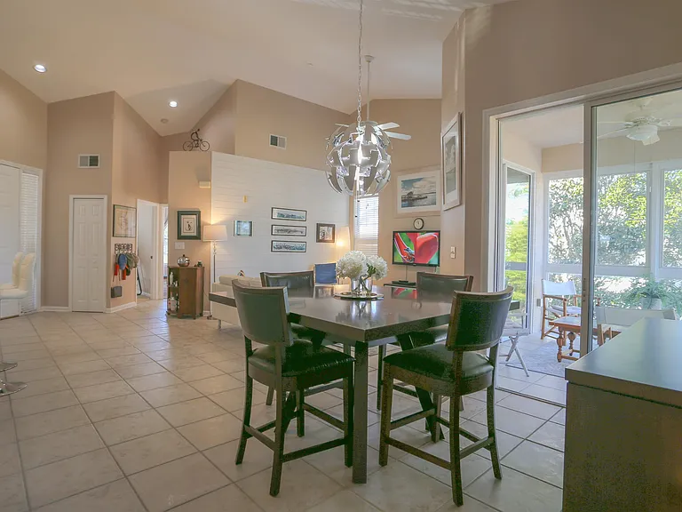 1401 Carnoustie Ct — Photo 33