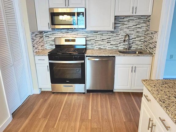 4th image of 12 Wesley Ave
