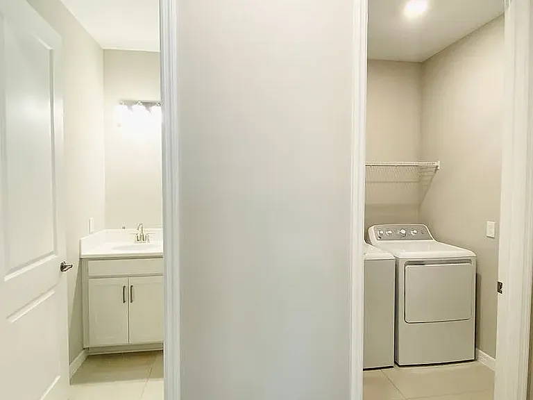 2304 Kestrel Perch Pl — Photo 11