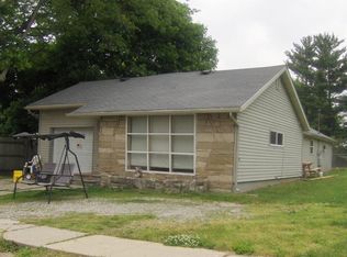 103 E Wolcott St, Wolcottville, IN 46795