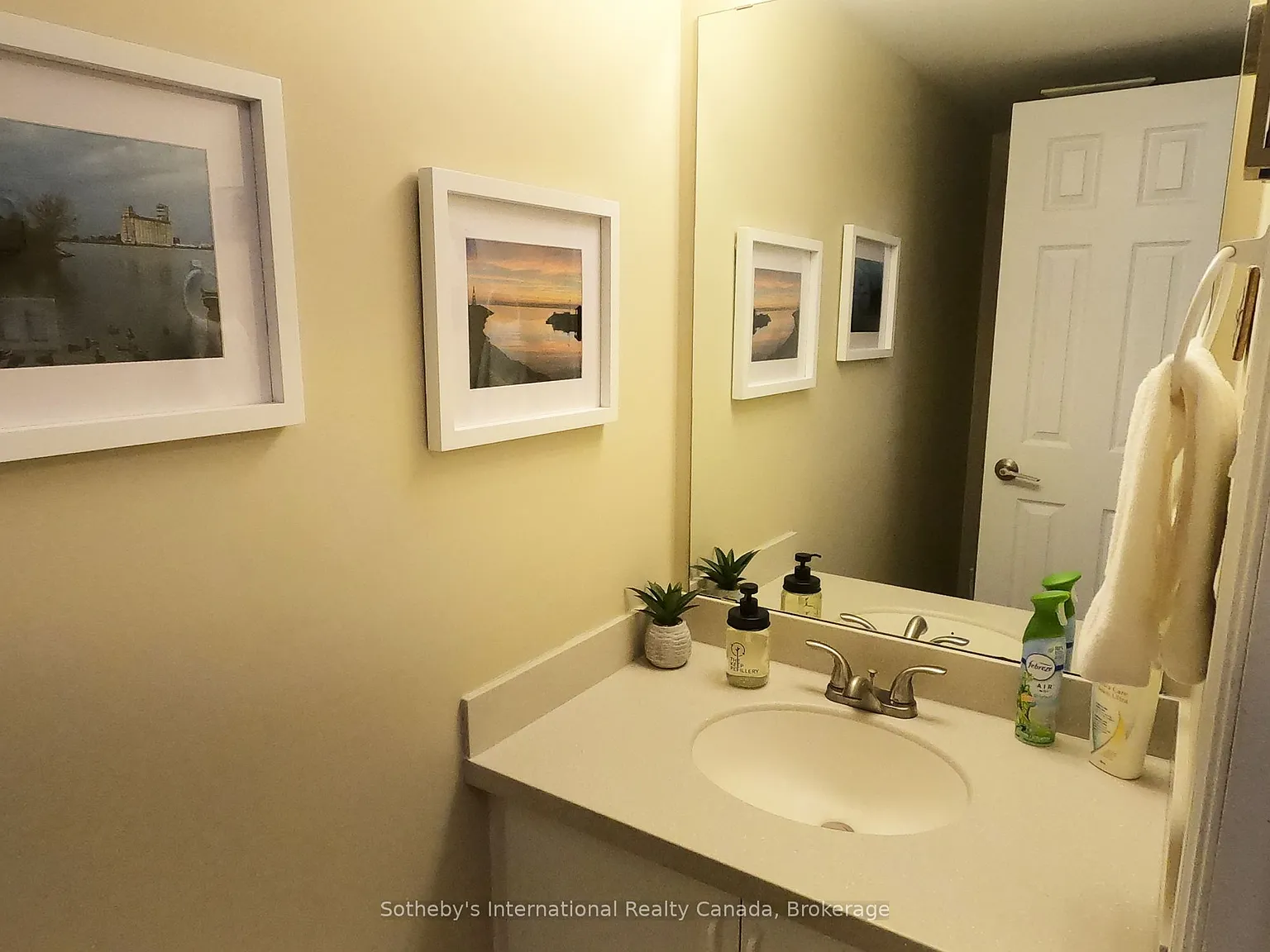 2 bed, $2,750 — Photo 4