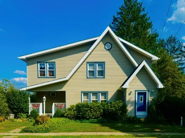 119 S 3rd Ave, Clarion, PA 16214