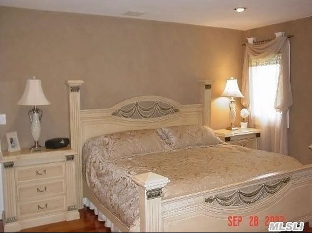 3 bed, 2400 sqft, $6,250 — Photo 4