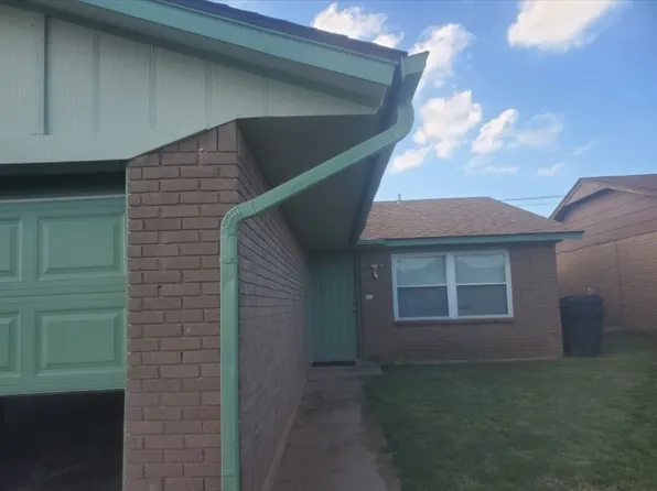 12405 SW 2nd St, Yukon, OK 73099