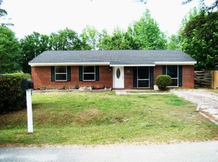 402 1/2 W Fulford St, Kingsland, GA 31548