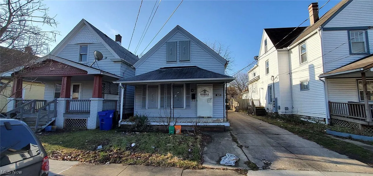 3109 Saratoga Ave photo 1