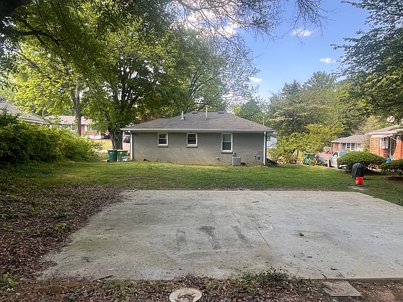 5th image of 1117 Delores Way