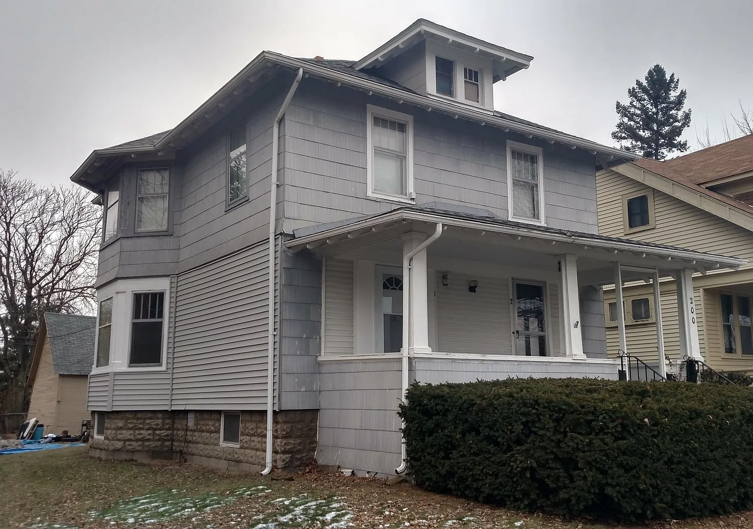 D098 - S West St 200 — Photo 1