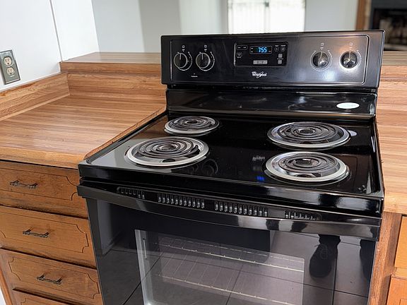 5th image of 1500 E Johnson Ave #1-124