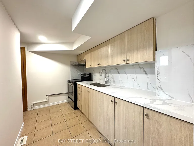 131 Allanford Rd — Photo 10