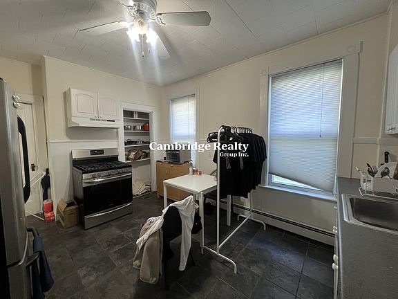 4th image of 259 Washington St #A