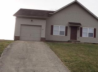 211 Moss Ct, Winchester, KY 40391