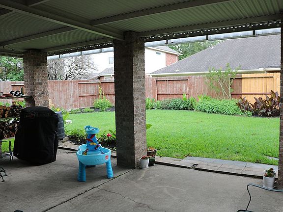 2nd image of 10806 White Oak Falls Ct