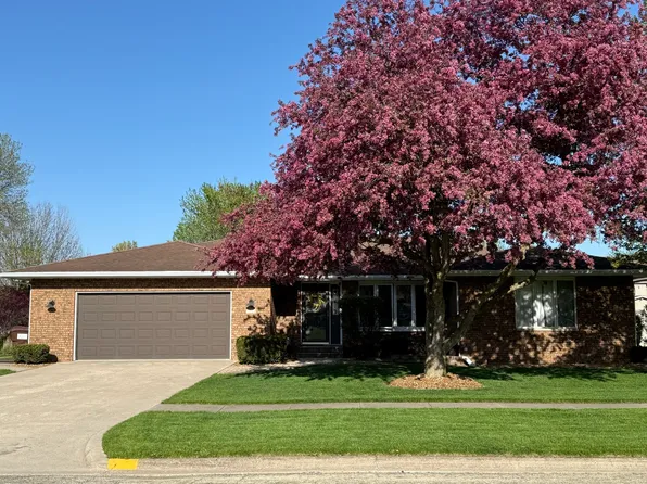 340 N Mulberry St, Herscher, IL 60941