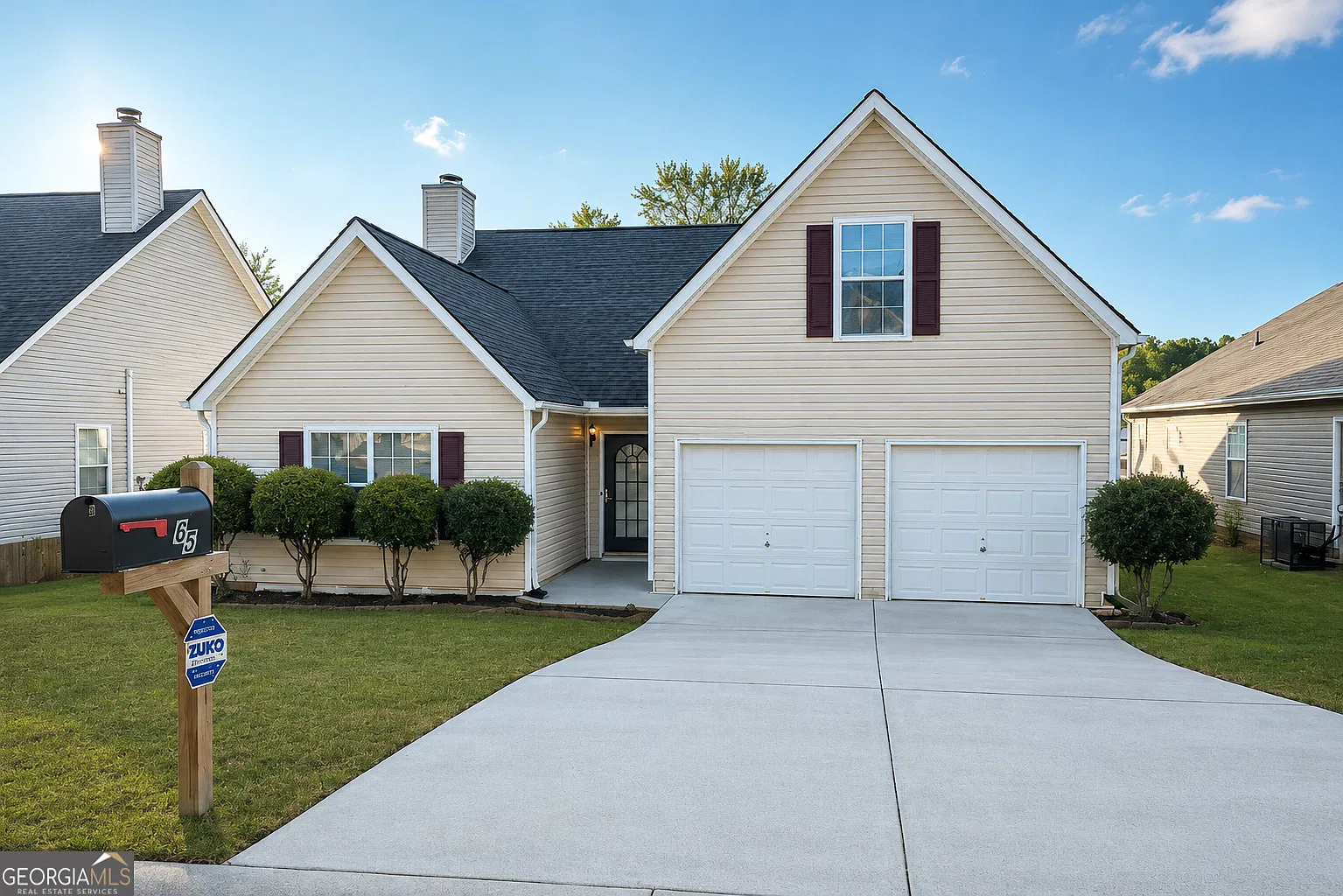 4 bed, 3.0 bath, 1863 sqft, $2,000 — Photo 1