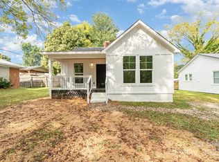 510 Peeler St, Lexington, NC 27292