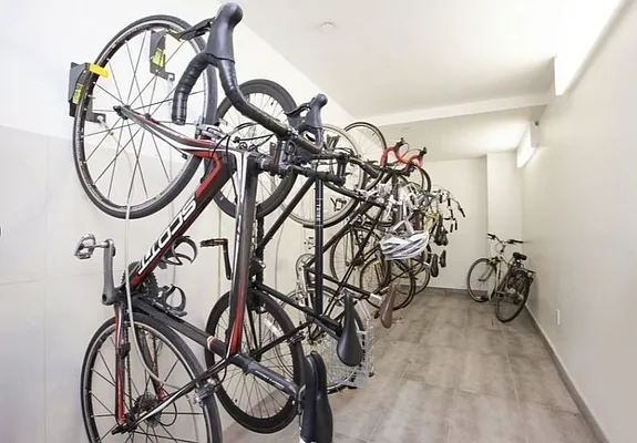 Rented by REAL New York | media 44