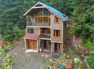 500 Rampart Dr, Snoqualmie Pass, WA 98068