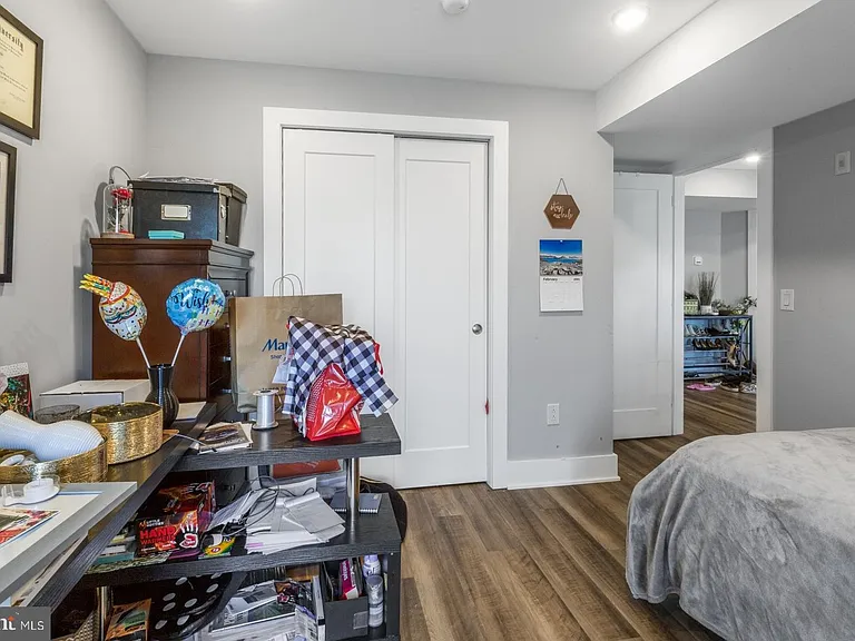 3965 Lancaster Ave #301 — Photo 8