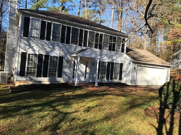 2nd image of 820 Crab Orchard Ct