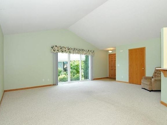4th image of 1888 Woodview Cir