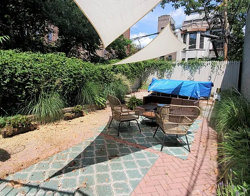 Rented by Amicourt LLC | media 33