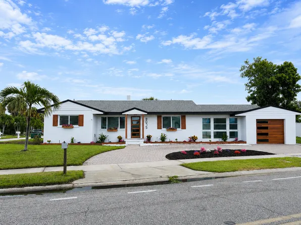8075 Gulf Blvd, Saint Pete Beach, FL 33706
