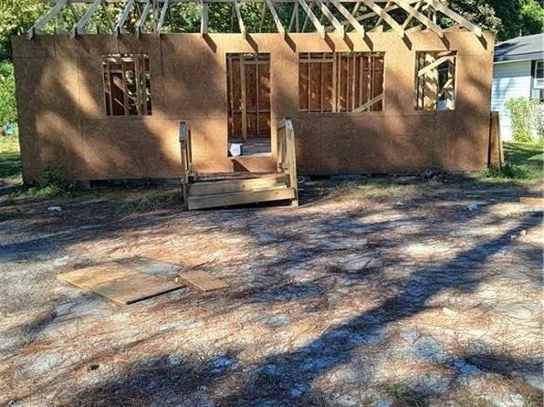 109 Perkins St, Tabor City, NC 28463