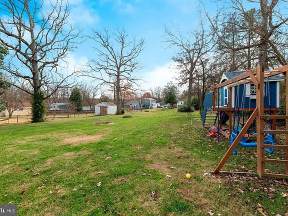 5th image of 6556 Windham Ave