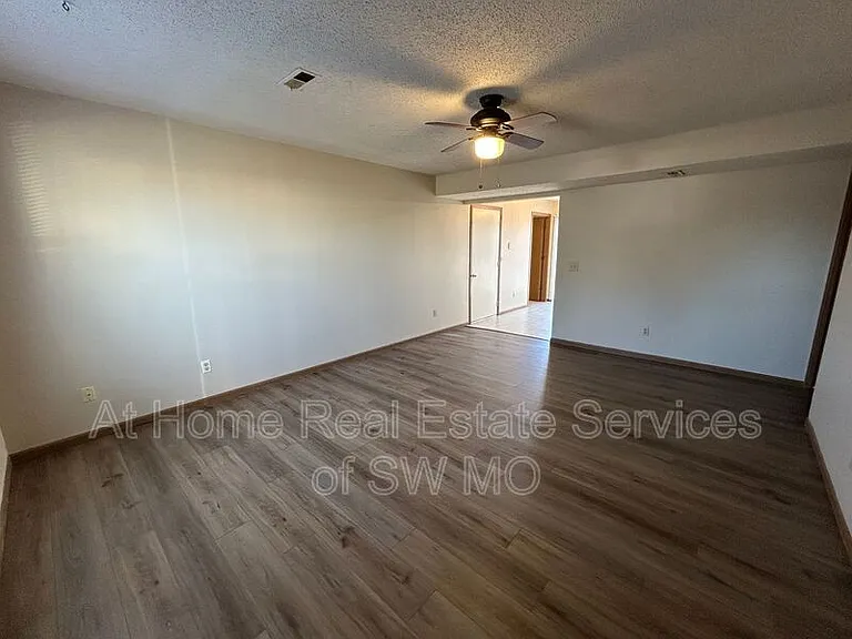 3375A S Moreland Ct — Photo 3