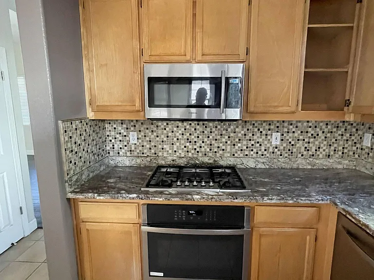 2802 Cedrus Ct — Photo 8