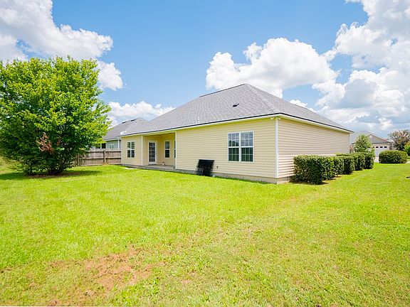 2nd image of 3463 Greenhill Dr