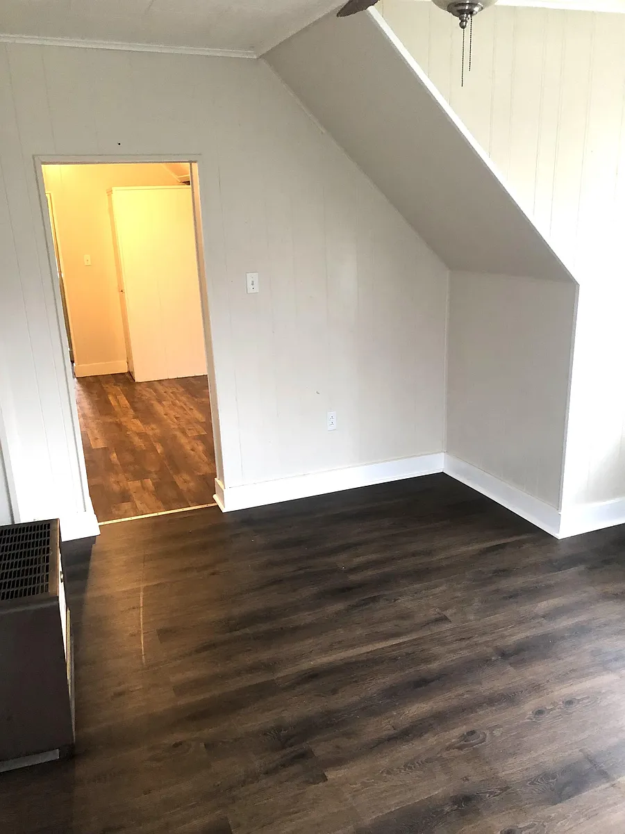 Building Photo - 808 4th Ave #A