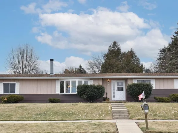 615 Mueller ROAD, Hartford, WI 53027