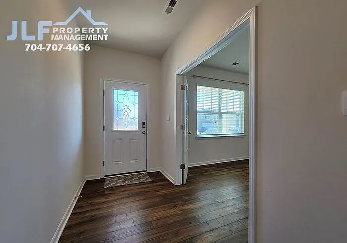 125 Sycamore Crossing Ct — Photo 3