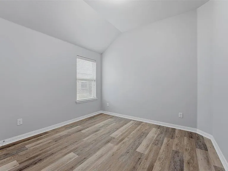 453 Rockaway Dr — Photo 13