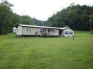 215 4 Mile Rd, Charleston, WV 25312
