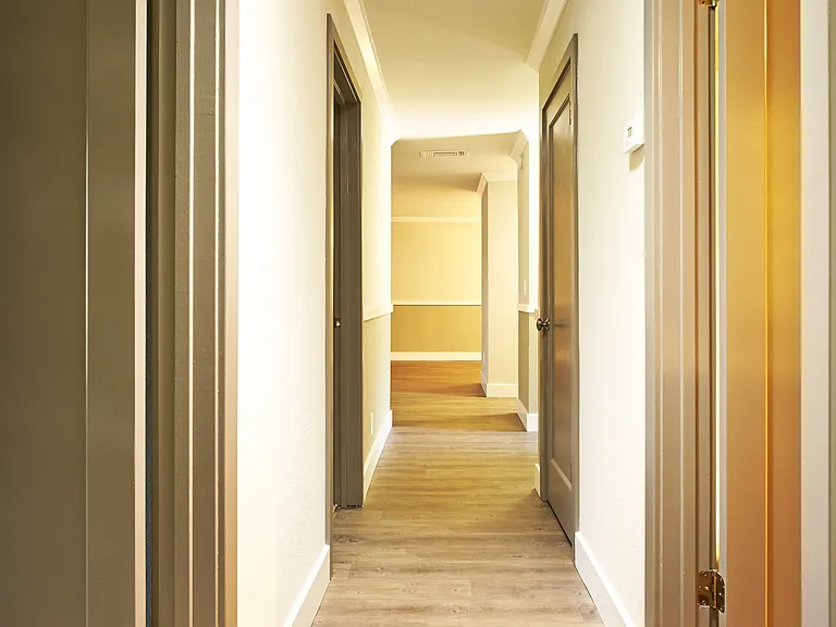 DP5 3BR hall (1)
