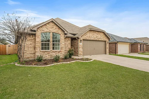 2213 Kaitlyn Dr Photo 1